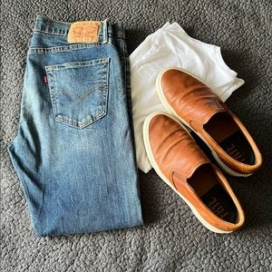 Levi's 502 Taper Fit Flex Medium Wash 33x30 Seldom Worn EUC